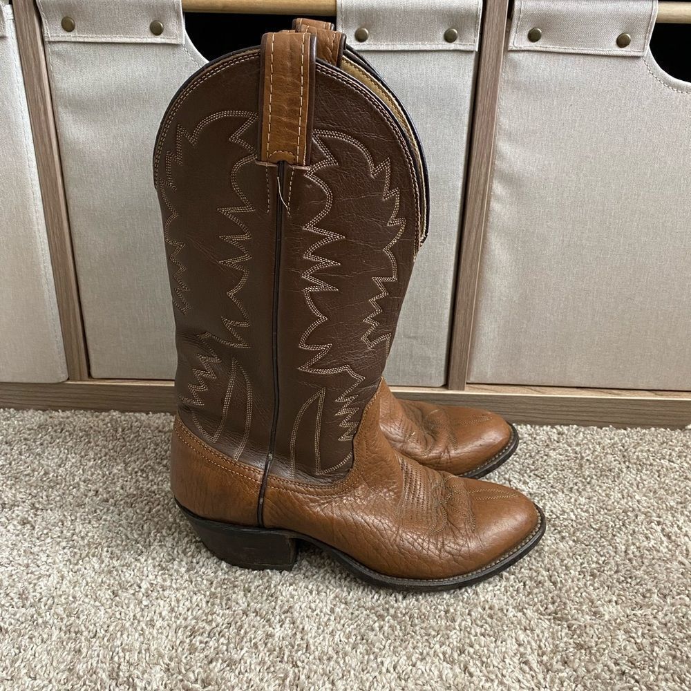 Vintage brown western tiara boots